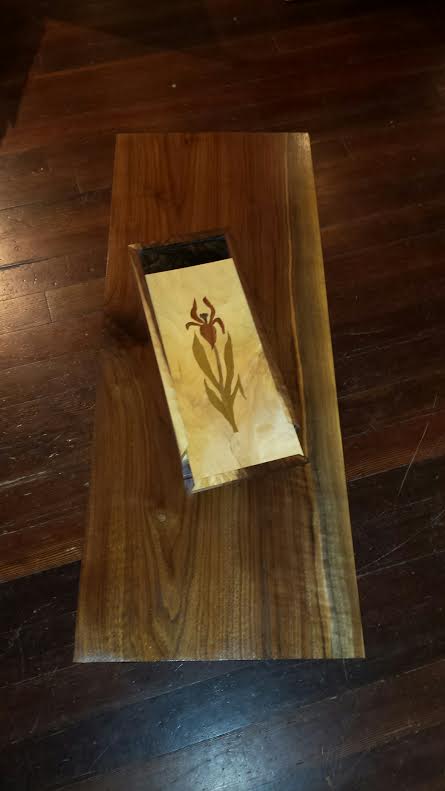 Slide lid box with Marquetry inlay by Ron Jackson