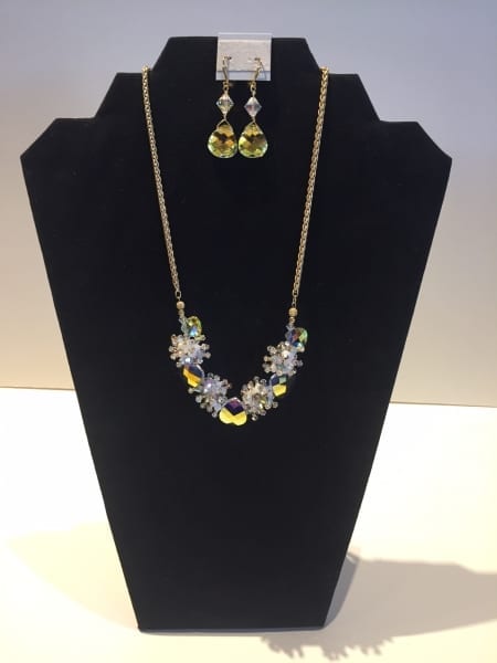 Necklace & Earrings Set - Glamorous